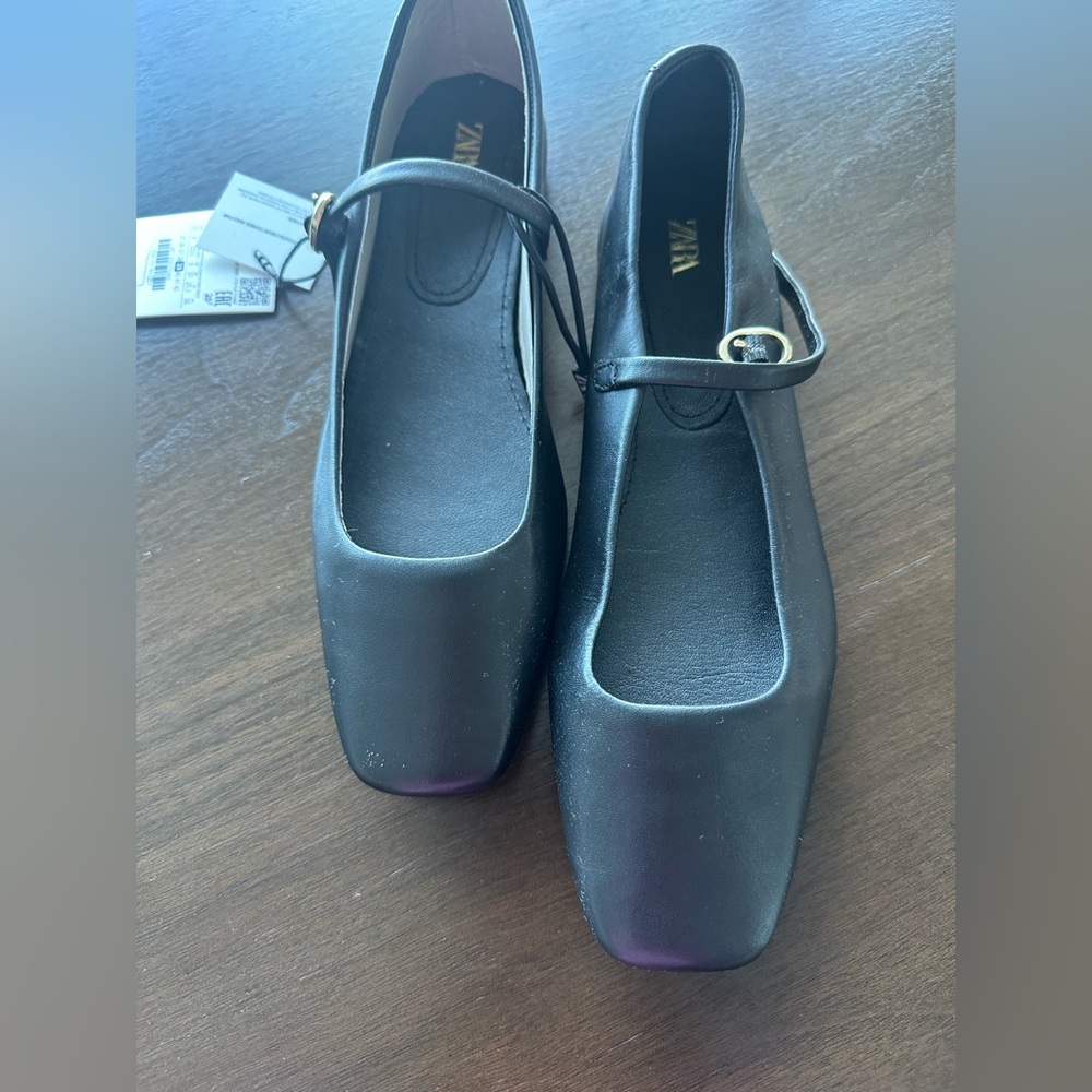 Brand new Zara black leather ballet flats. Size 8
